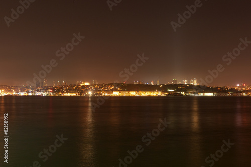 Istanbul by night © senai aksoy