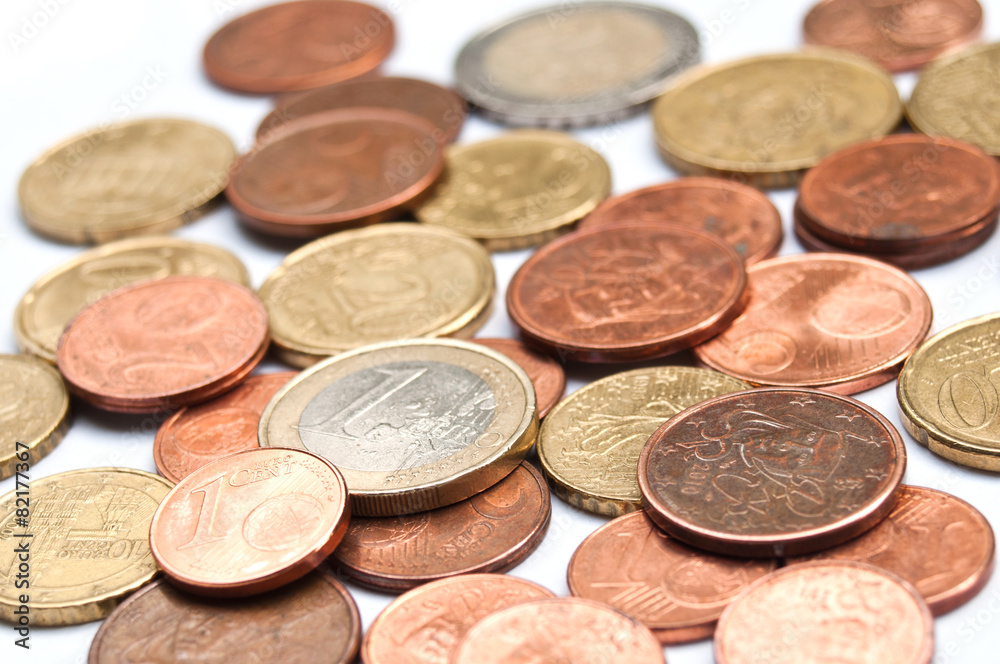 pièces de monnaie d'euros et cents