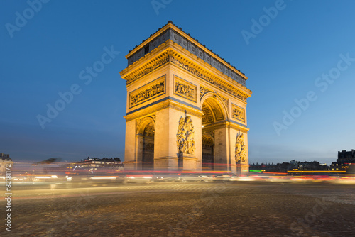 Arc de Triomphe, Paris. France. At Sunset © somchaij