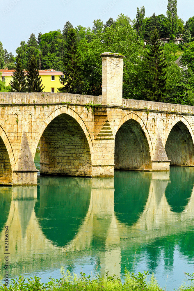 Fototapeta premium Mehmed Pasha bridge