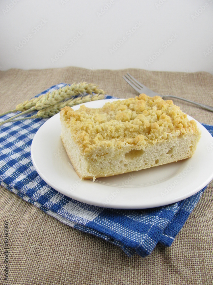 Ein Stück Streuselkuchen Ein Stück Streuselkuchen