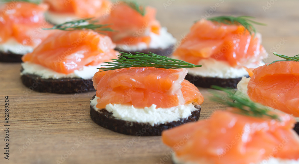 canapes canapes