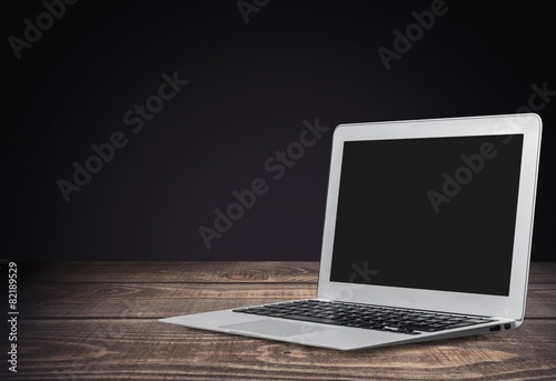 Quadro em tela Imac. Silver laptop on a white background isolated