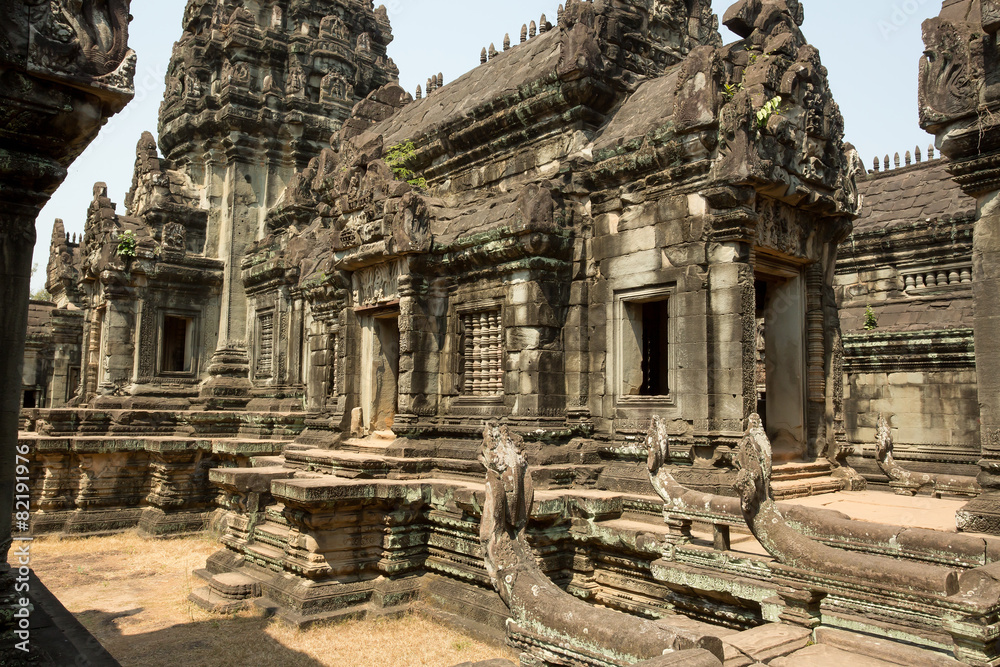 Banteay Samre temple entrance