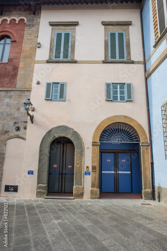 Fototapeta Naklejka Na Ścianę i Meble -  Facciata palazzo signorile, centro storico, Pisa