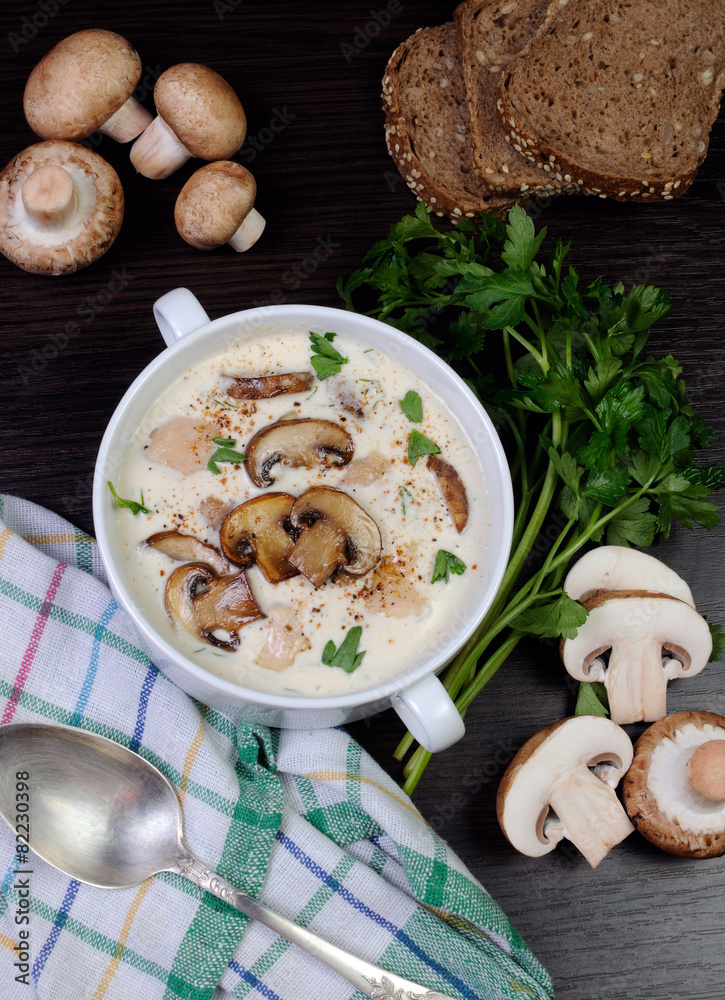 creamy soup pureed mushrooms and chicken creamy soup pureed mushrooms and chicken