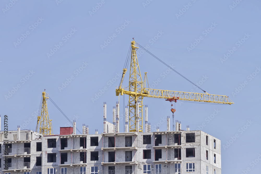 Construction of multi-storey buildings on monolithic technology