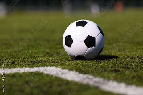 Green pitch with soccer ball © Mikkel Bigandt