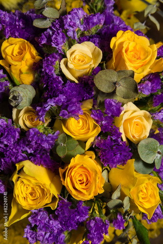 Easter flower bouquet with yellow roses and lavender © luckeyman