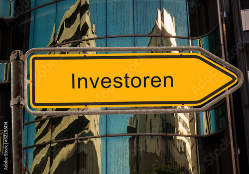 Strassenschild 42 - Investoren