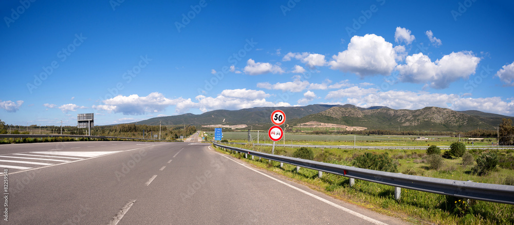 Sardegna, viaggio nel campidano e veduta del monte Arci