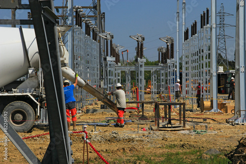 Fotografie Travaux dans un poste de transformation électrique THT/HT