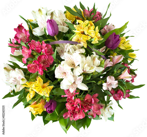 Fototapeta Naklejka Na Ścianę i Meble -  Basket of flowers