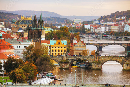 Obraz na płótnie Overview of old Prague with Charles bridge w salonie