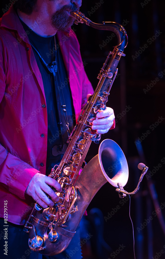 Fototapeta premium saxophone player in concert