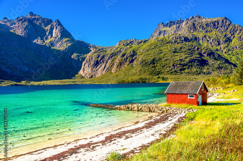 Strand im Trollfjord, Lofot...