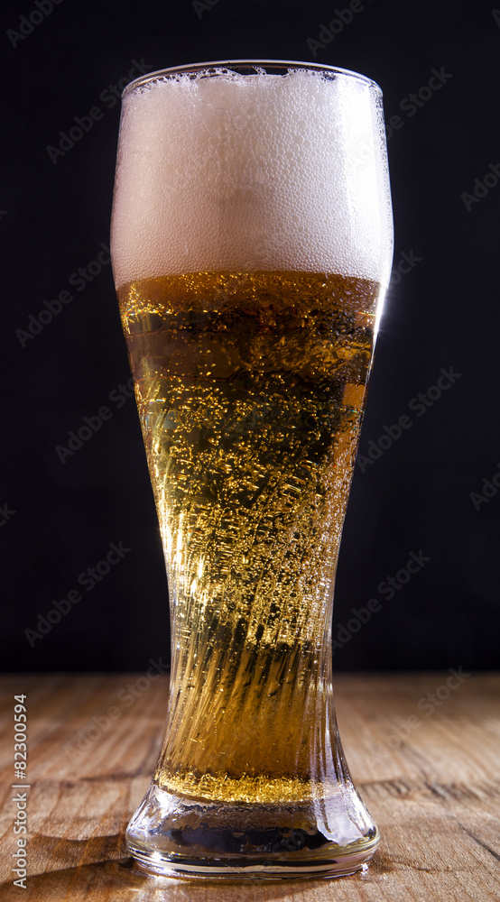 Bicchiere di birra Stock Photo | Adobe Stock