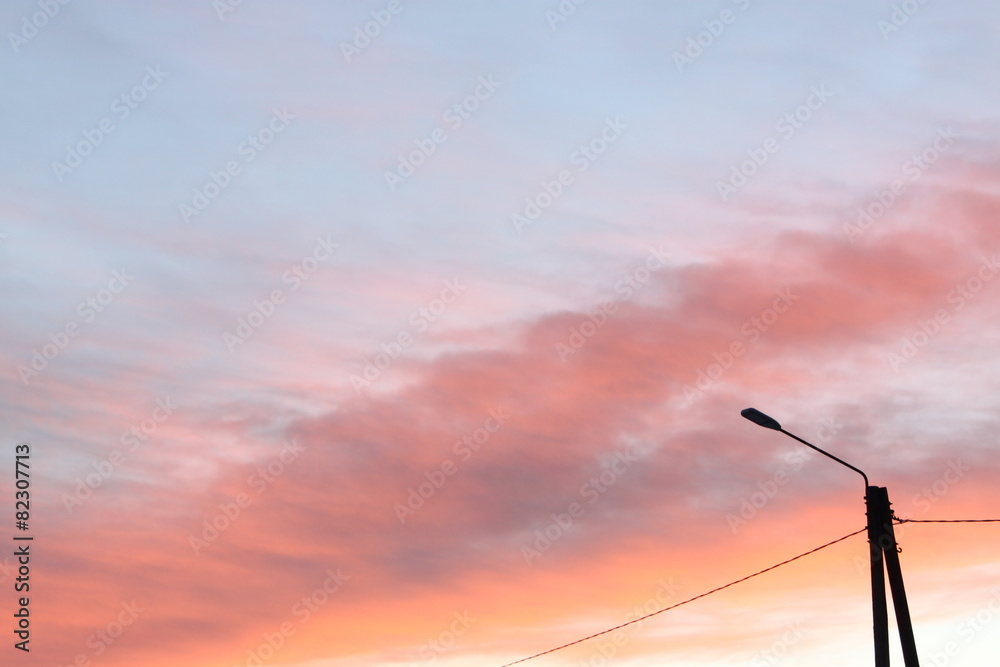 Fototapeta premium Rötlicher Himmel