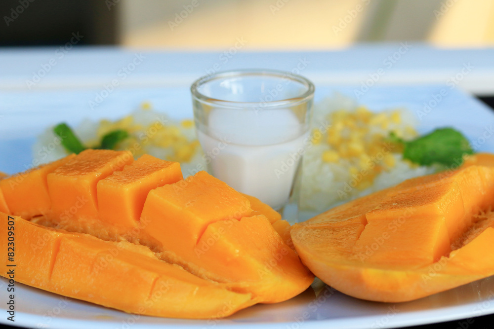 Ripe mango and sticky rice with coconut milk Ripe mango and sticky rice with coconut milk