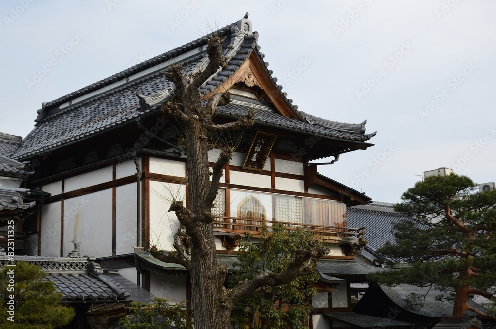 Alte Bauten an der Nakamise Straße am Zenko-ji Tempel, Nagano Alte Bauten an der Nakamise Straße am Zenko-ji Tempel, Nagano
