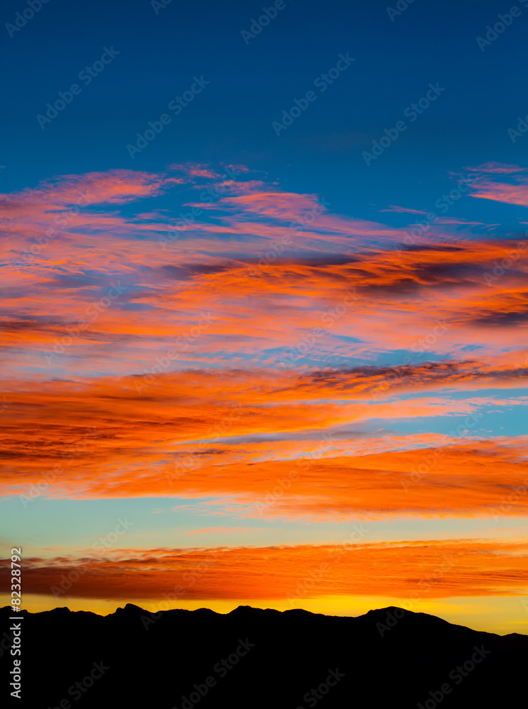 Fototapeta premium Sunset and Mountains