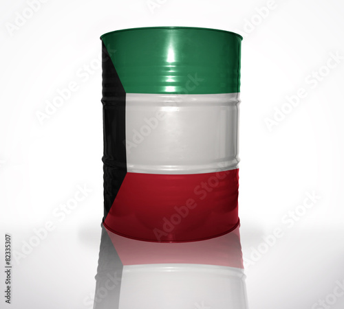 barrel with kuwait flag