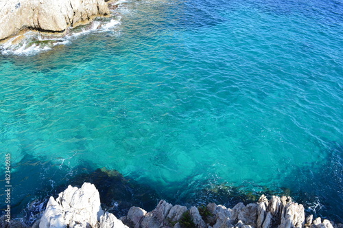 Vue plongeante sur la mer tyrhénienne à Solanto - Sicile © Mickletos
