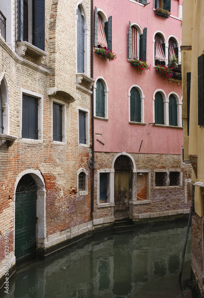 Venice Canal Street