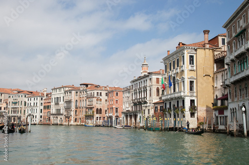 Les façades du grand canal de Venise