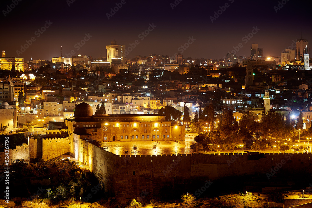 Al-Aqsa mosque in Jerusalem at Night