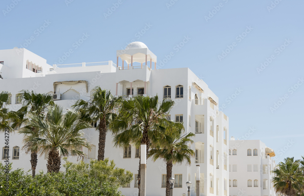 Fototapeta premium typical white house in portugal