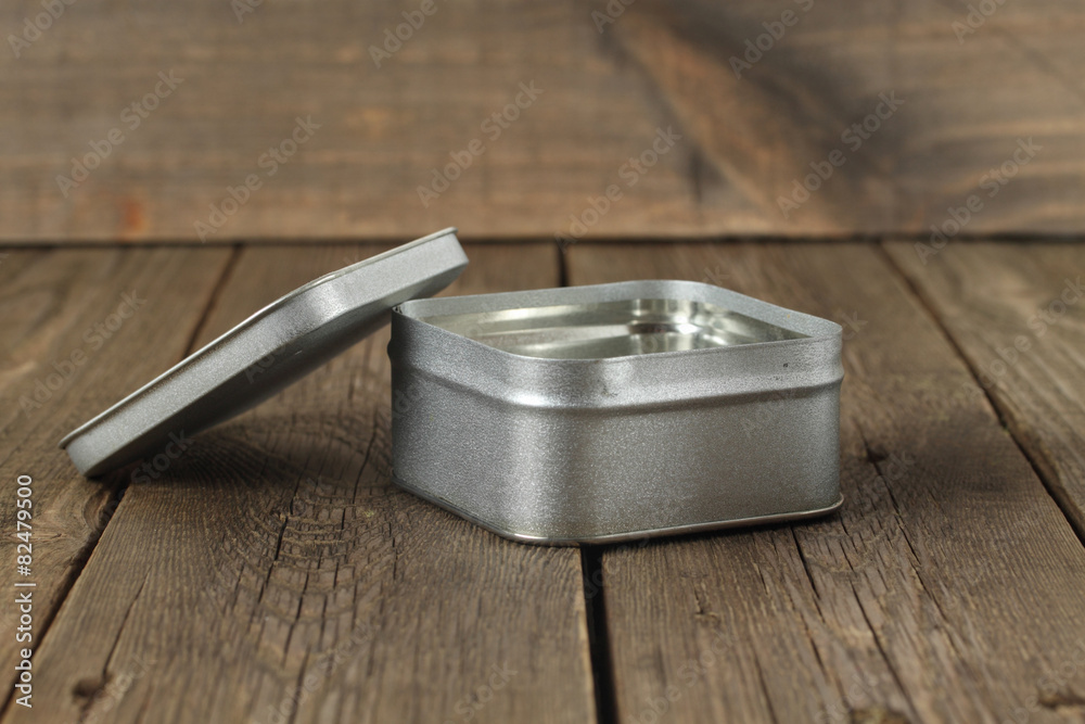 empty tin box empty tin box