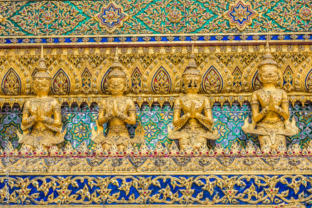 walls grand palace Phra Mondop