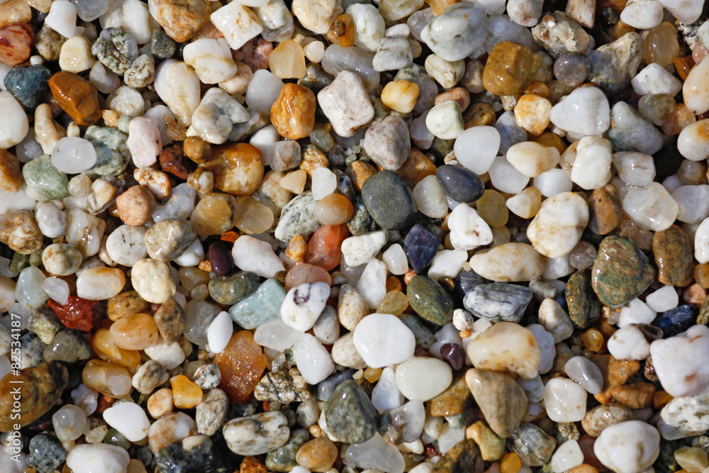 Naklejka premium background from small sea pebbles