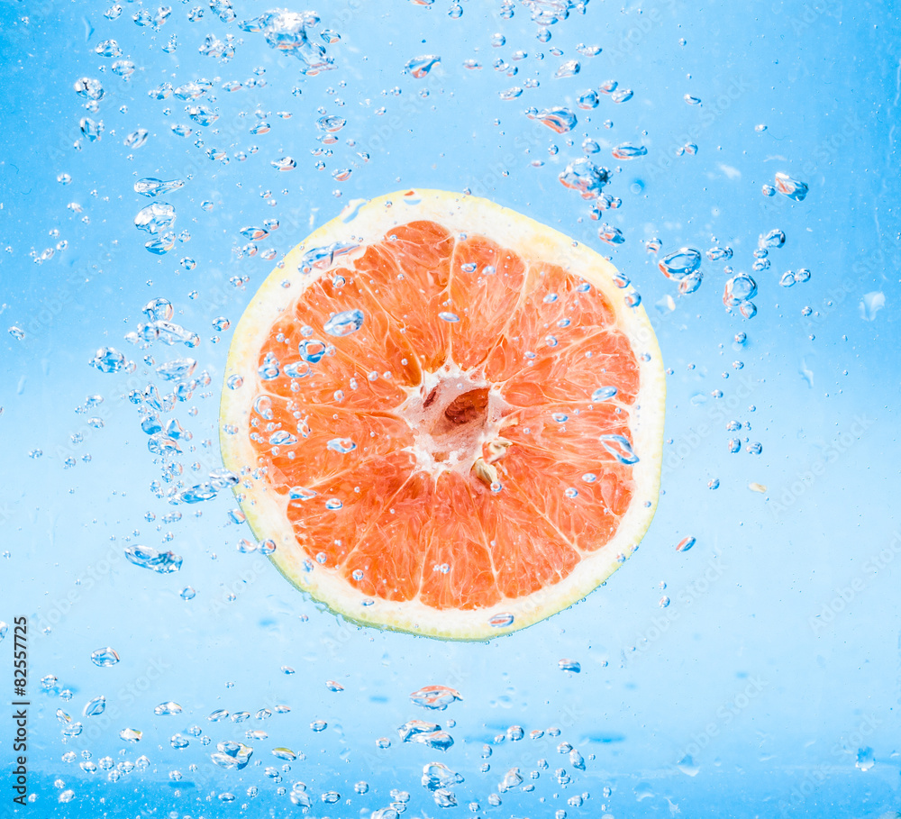 Grapefruit in water
