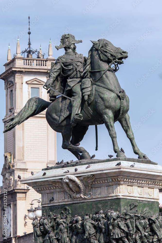 Statue of Viktor Emmanuel II in Milan Statue of Viktor Emmanuel II in Milan