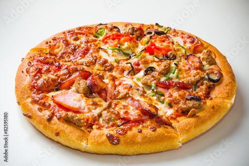 ミックスピザ　Mixture pizza
