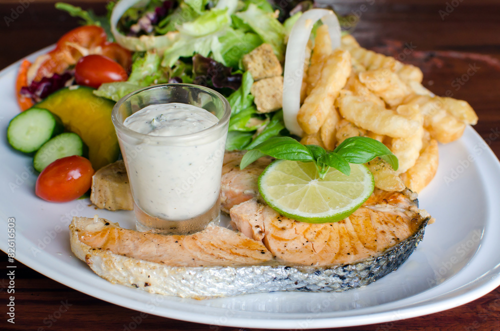 grilled Salmon with Fresh Salad Leaf grilled Salmon with Fresh Salad Leaf
