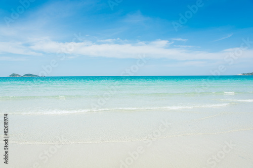 Beach and tropical sea © sorapop