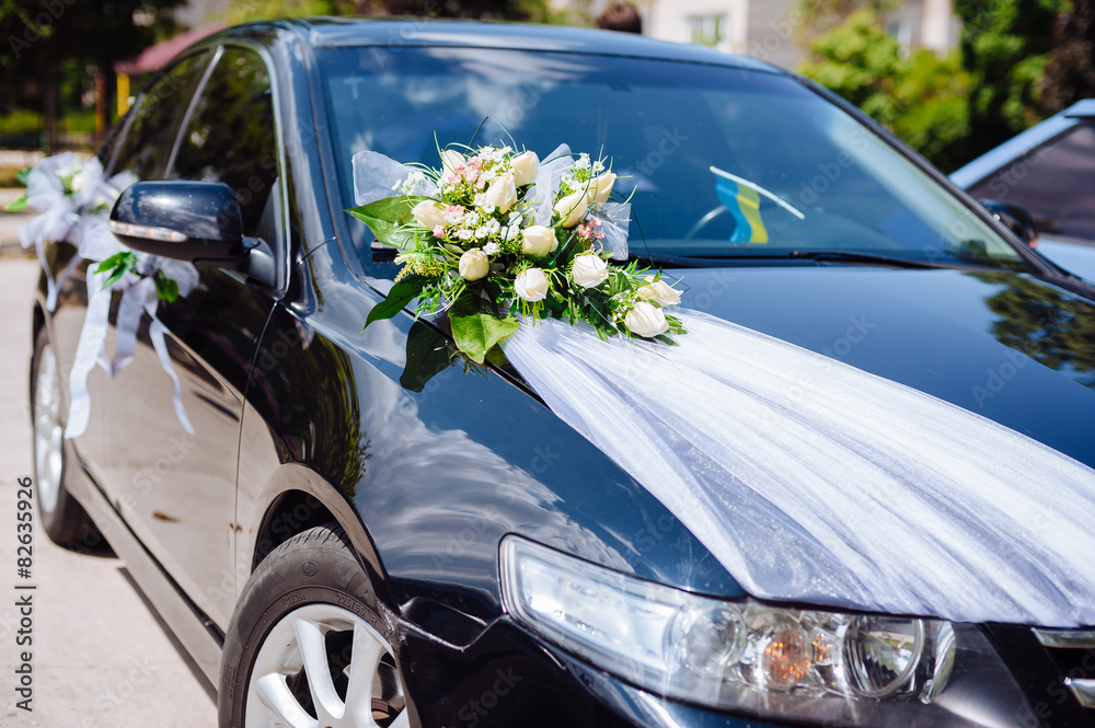 wedding car decor flowers bouquet. car decoration flowers Stock Photo |  Adobe Stock