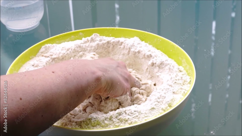 Teig kneten für Brot 2