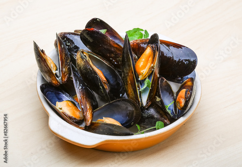 Boiled mussels