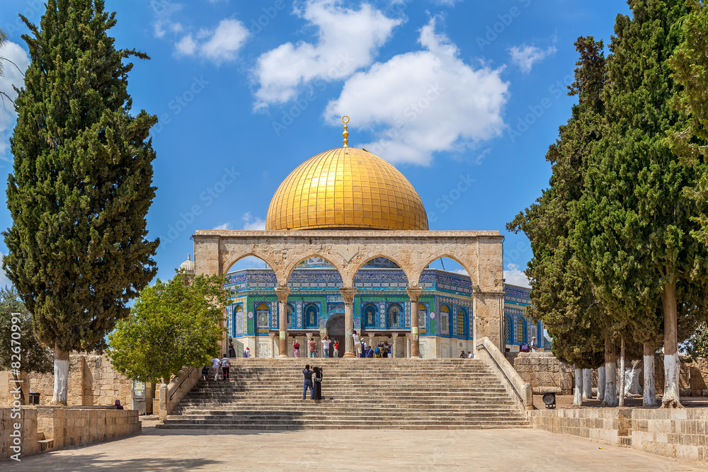 Fototapeta premium Dome of the Rock mosque in Jerusalem.