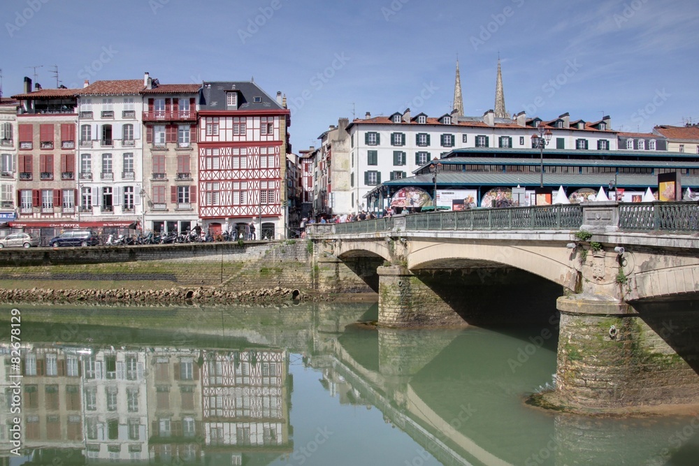 Obraz premium ville de bayonne