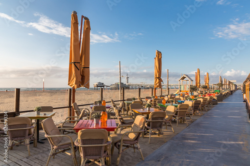 Quadro em tela Terraces along the Dutch beach