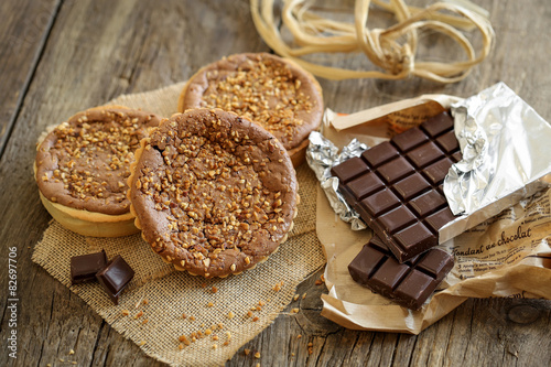 tartelettes chocolat noir et pralins 1 photo