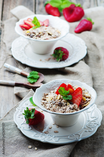 Homemade muesli with strawberry and mint