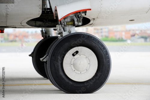 Airplane wheels © roibu