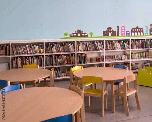 Sala biblioteca per bambini photo