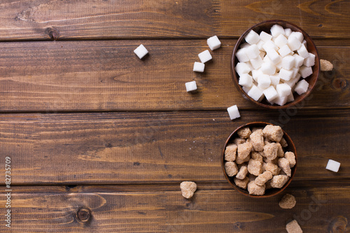 White and brown  sugar cubes